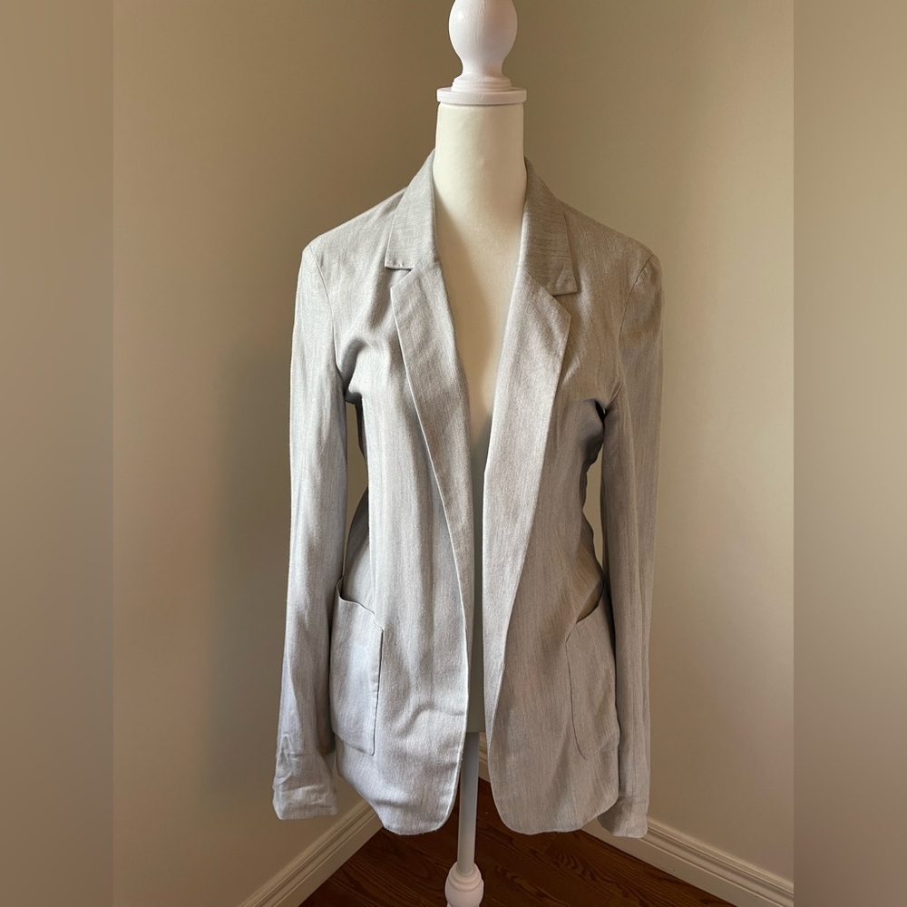 Aritzia Talula Light Gray Kent Blazer